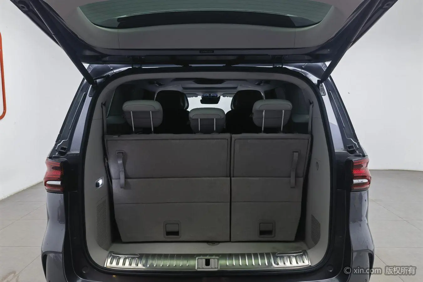 Roewe Roewe iMAX8 400TGI Supreme Series Extreme Edition