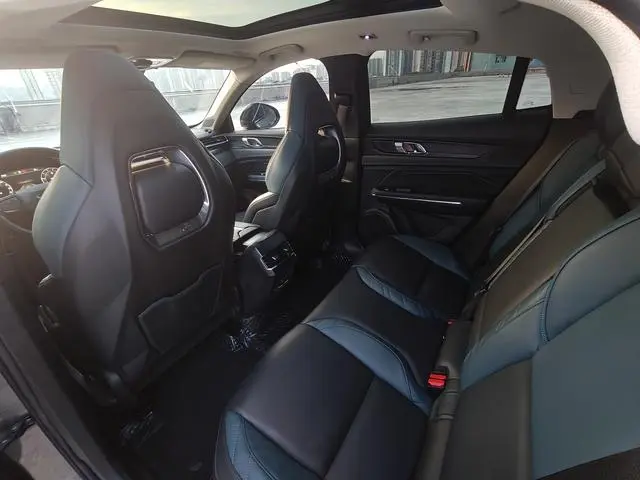 LYNK & CO Lynk 05 2.0TD two-wheel drive Yao Plus