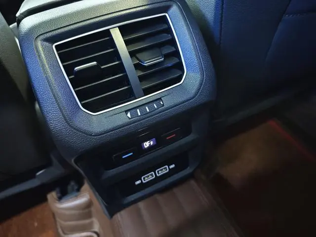 Volkswagen Tanyue 330TSI two-wheel drive luxury country VI