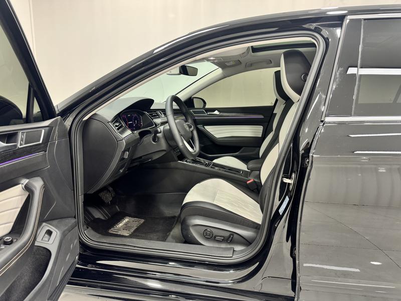 Volkswagen Magotan 2025