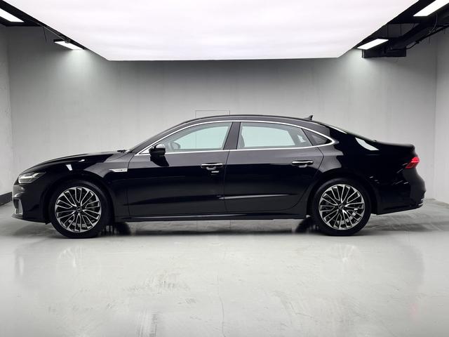 Audi Audi A7L 2025
