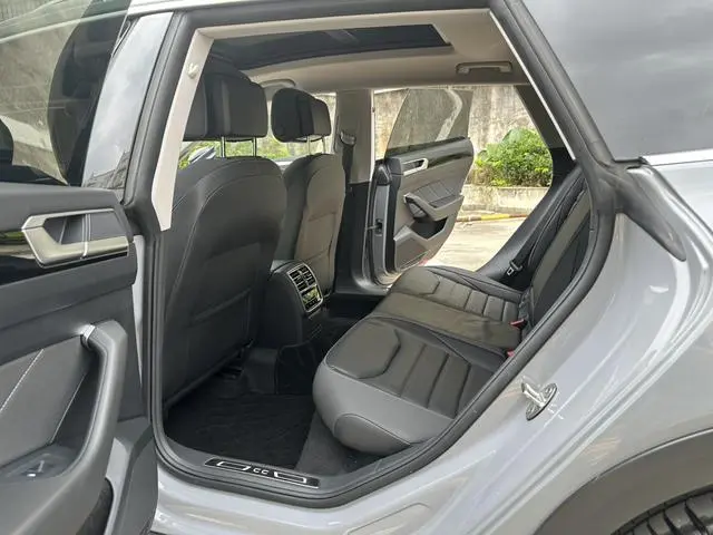 Volkswagen Volkswagen CC Hunting vehicle 380TSI Hunting Heart Edition