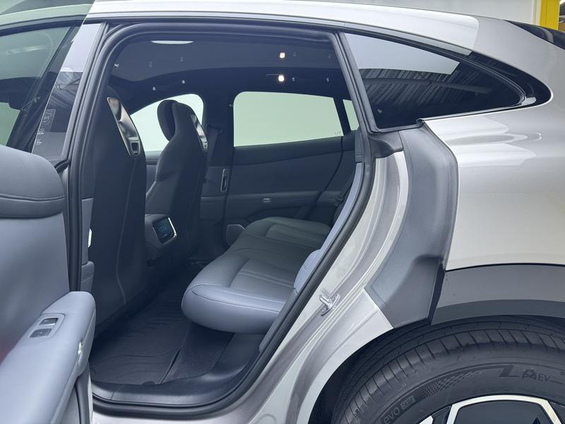 Xiaomi Auto Xiaomi YU7 2025