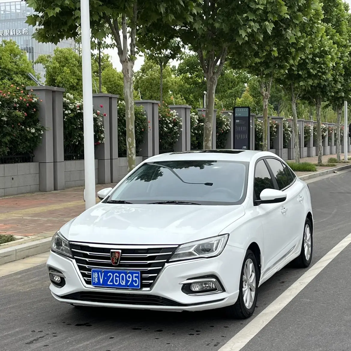 Roewe Roewe i5 1.5L automatic 4G Interconnection Linghao Version