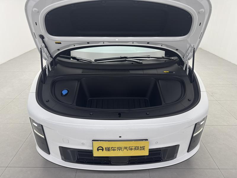 Li Auto Ideal i6 2025