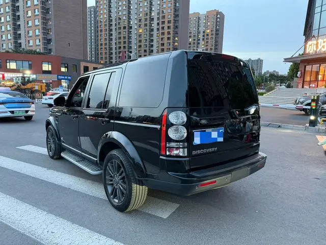 Land Rover discover 3.0 SC Yao Black Collector's Edition HSE