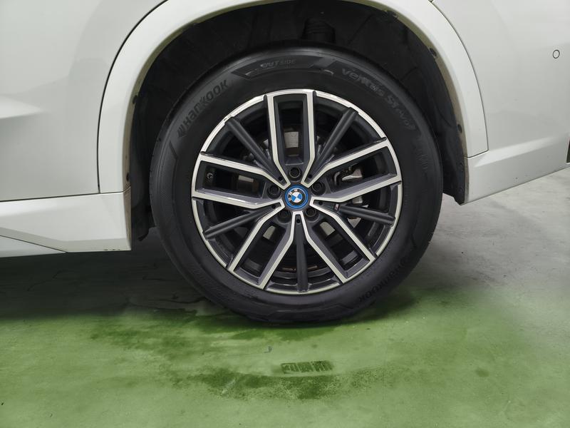 BMW BMW iX1 2024