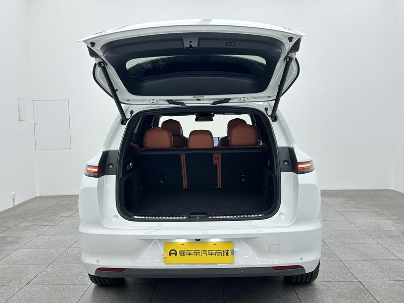 Li Auto Ideal L7 2023
