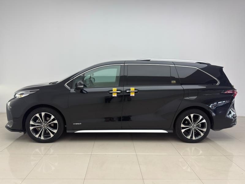 Toyota Gravia 2023