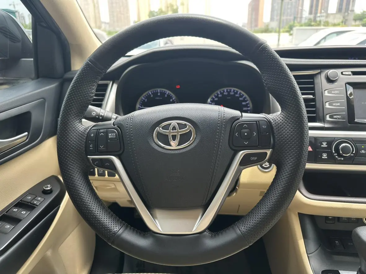 TOYOTA Highlander 2.0T two-wheel drive Elite Edition 5 seats