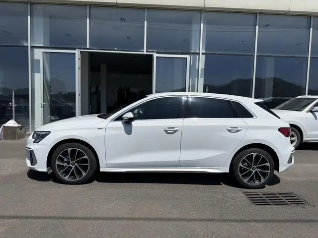 Audi Audi A3 Sportback 35 TFSI Aggressive Sports Type