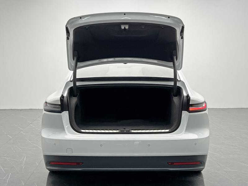 NIO NIO ET7 2021