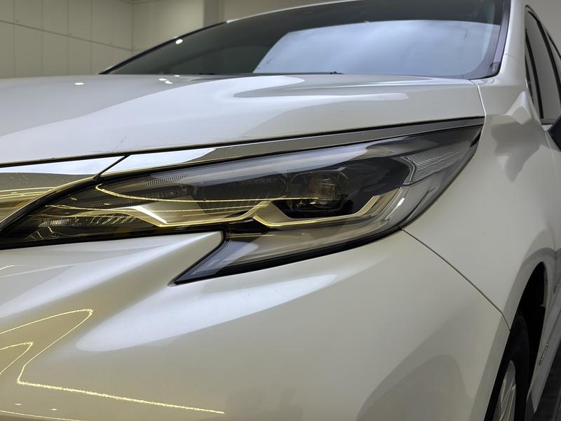 Toyota Gravia 2023