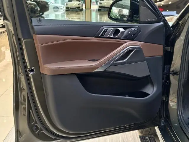 BMW BMW X6 xDrive40i Exclusive M Sports Suit