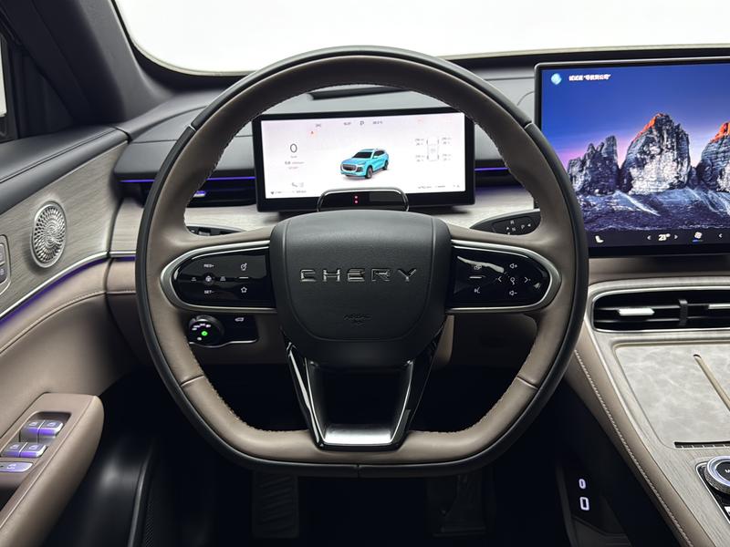 Chery Tiggo 8 PLUS 2025