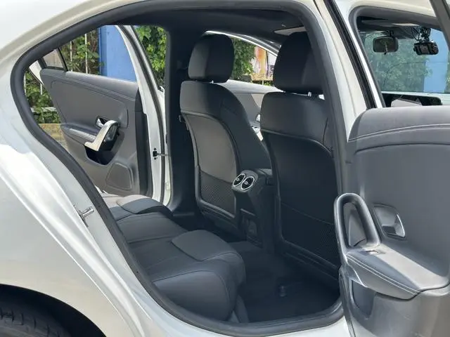 Mercedes-Benz Mercedes-Benz A-class A 200 L sports sedan dynamic Version