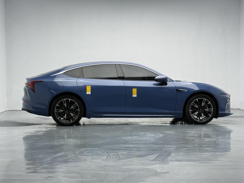 Neta Nezha S 2024
