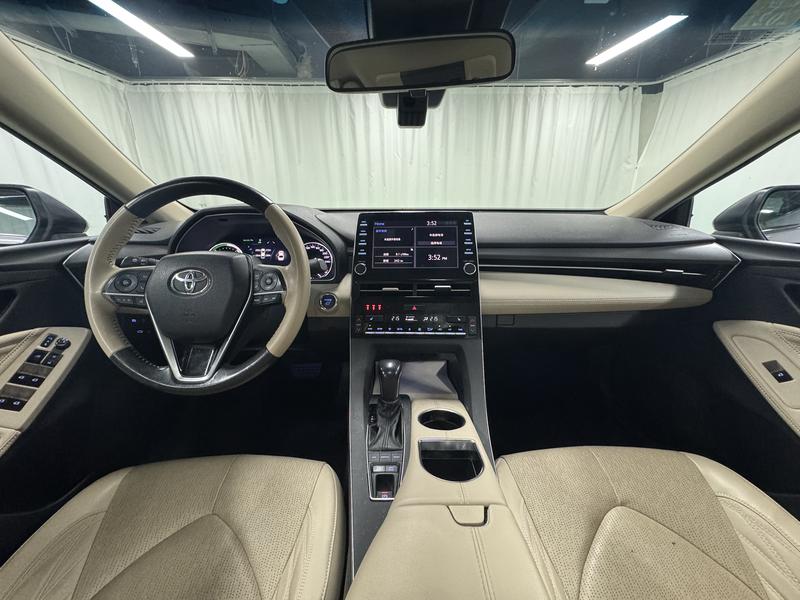Toyota Asian Dragon 2019