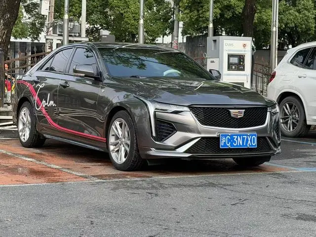 Cadillac Cadillac CT4 28T fashion type