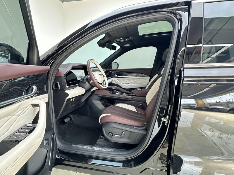 Geely Emgrand L 2024
