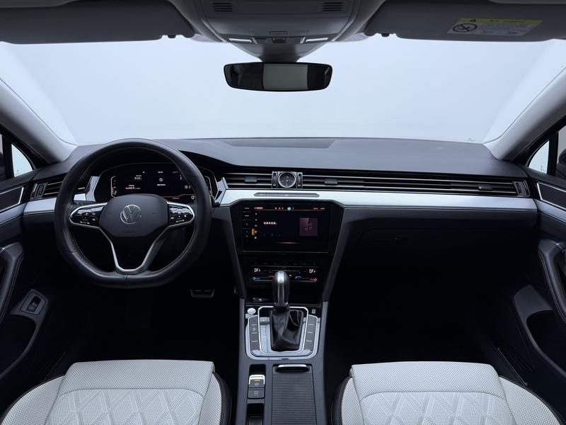 Volkswagen Magotan 2024