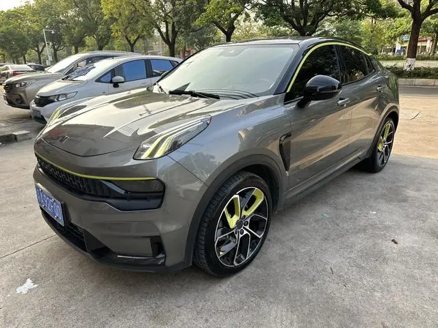 LYNK & CO Lynk 05 2.0TD two-wheel drive Halo