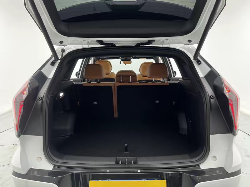 Geely Boyue L 2025