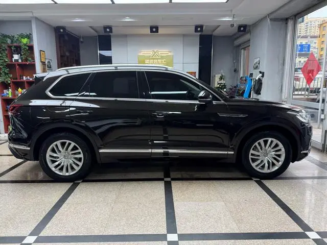 Volkswagen Touareg 2.0 TSI Ruiyi Edition Country VI