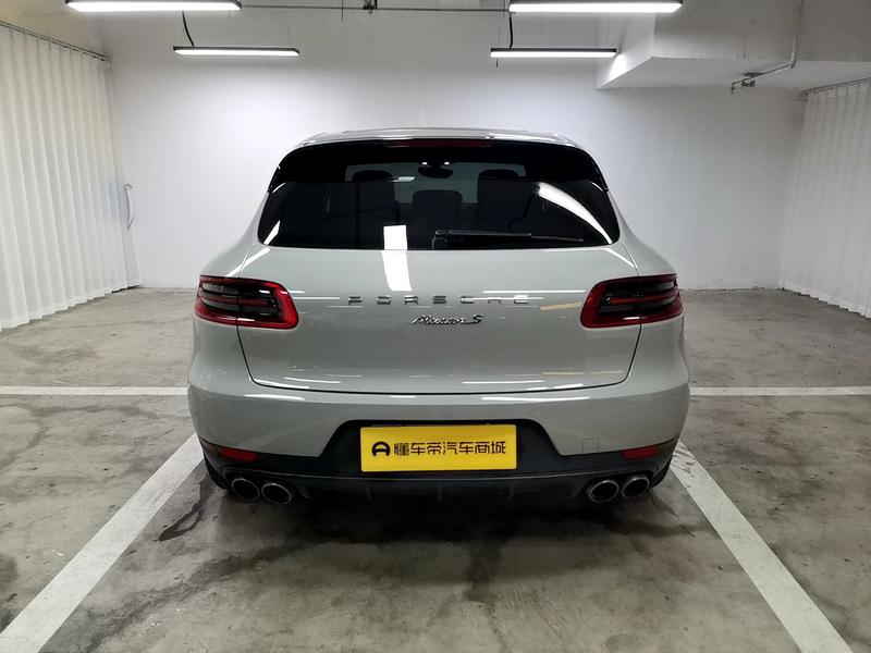 Porsche Macan 2016