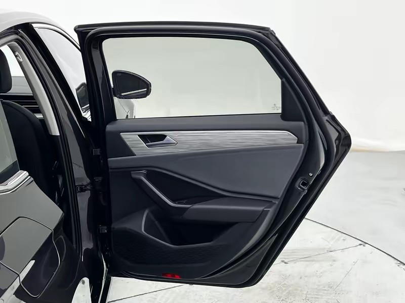 Volkswagen Sagitar 2023