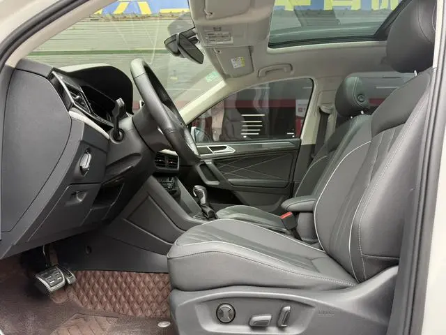 Volkswagen Tiguan L 330TSI automatic two-wheel drive R-Line Premium edition