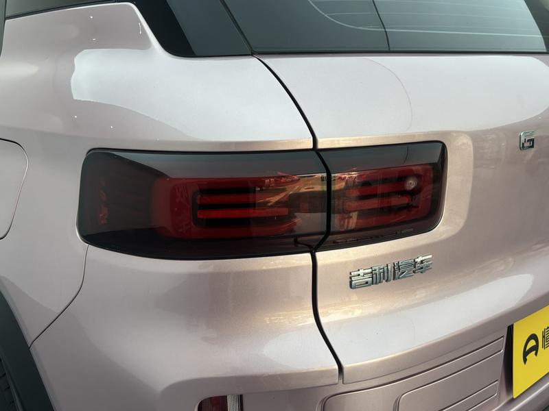 Geely Geely ICON 2023