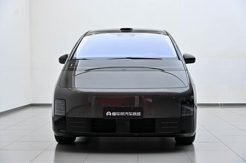 Li Auto Ideal MEGA 2025