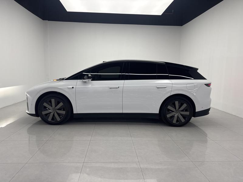 Li Auto Ideal i6 2025