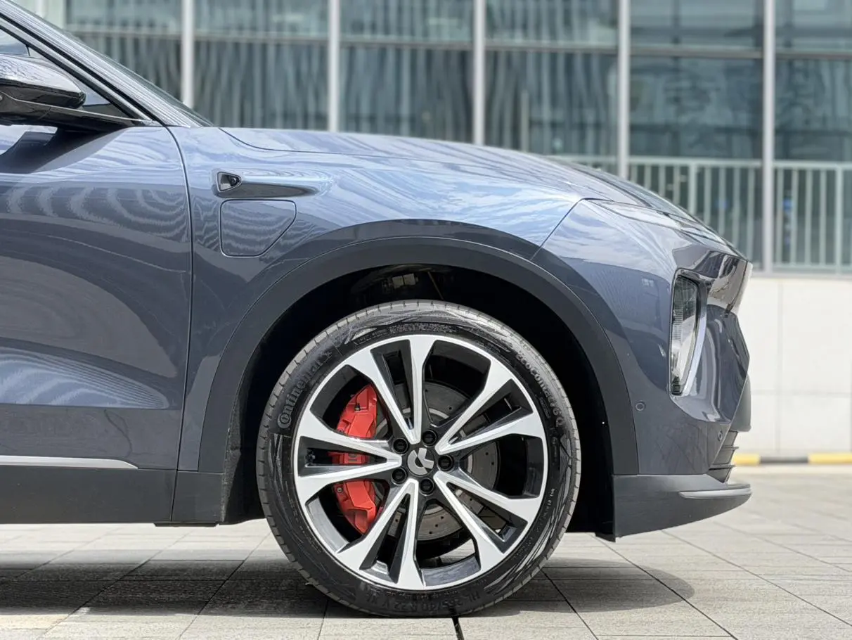 NIO NIO ES8 100kWh Signature Edition