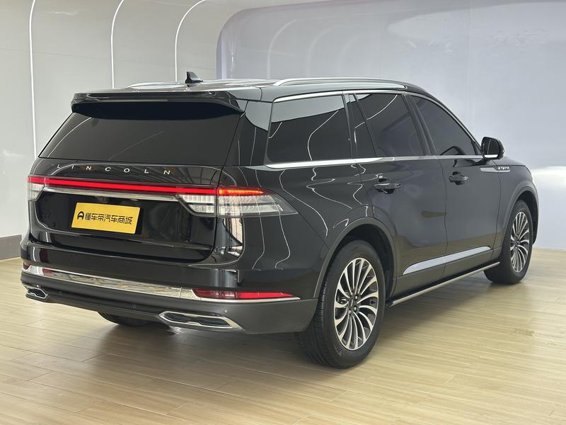 Lincoln aviator 2023