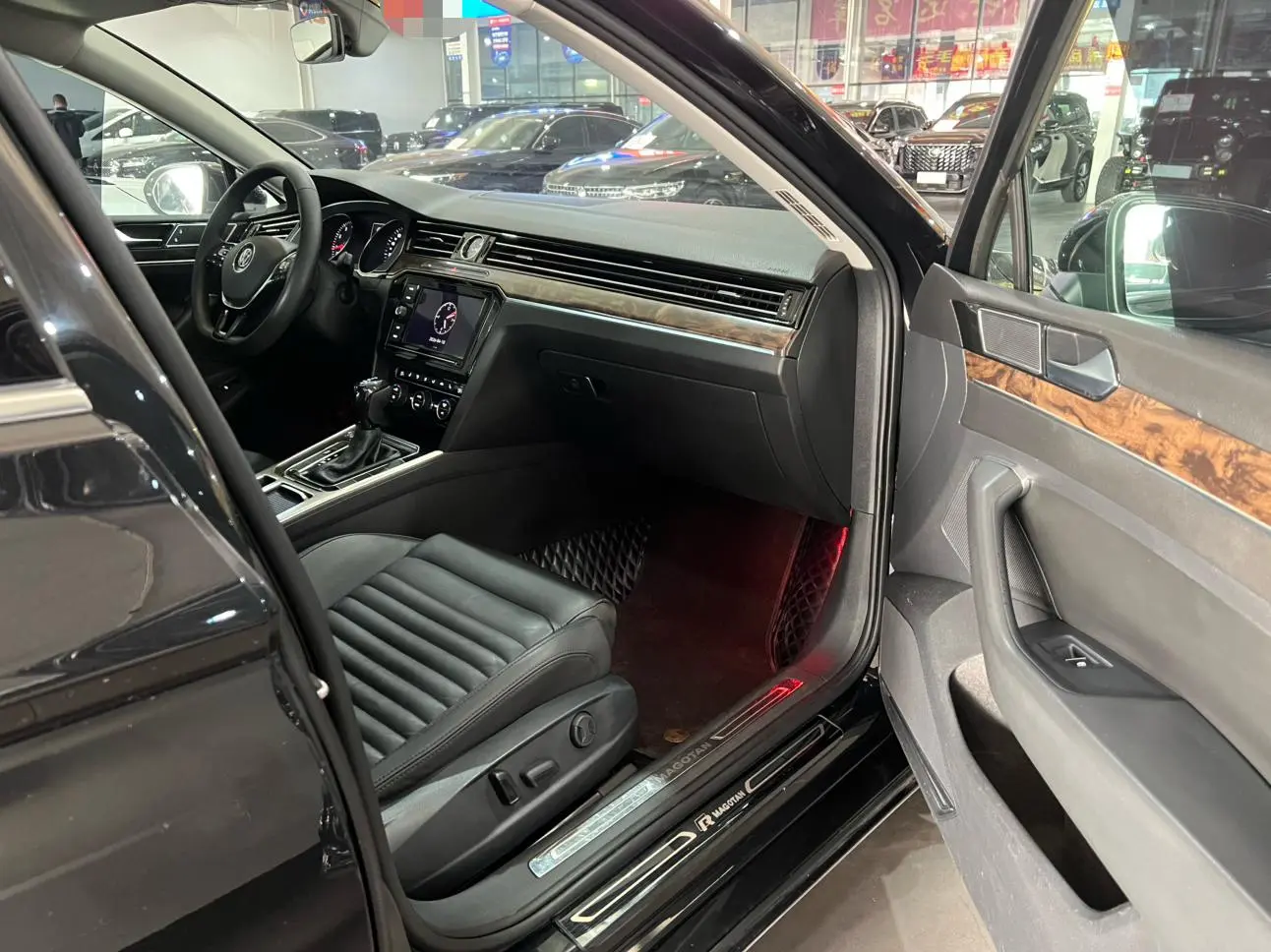 Volkswagen Magotan 330TSI DSG Luxury Country VI