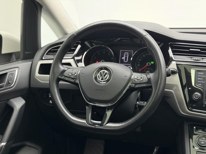 Volkswagen Touran L 2016