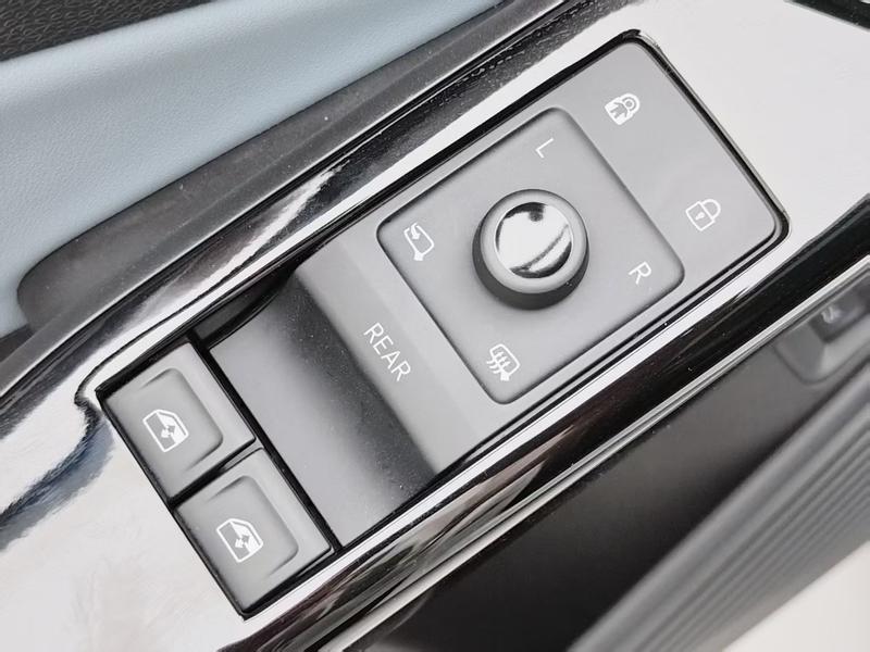 Volkswagen ID.4 X 2025