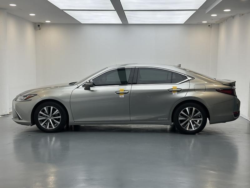 Lexus Lexus ES 2020