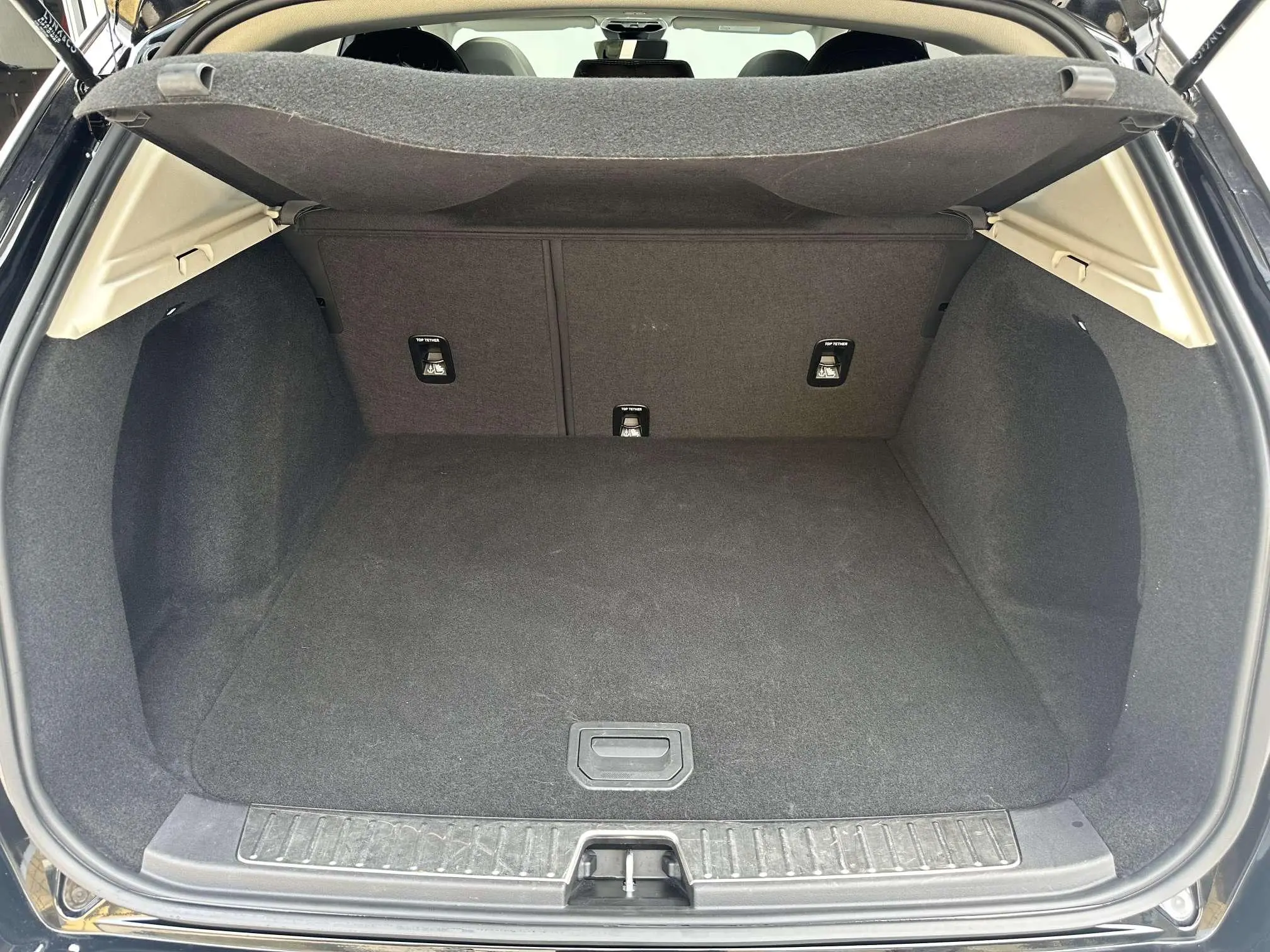 LYNK & CO Lynk &Co. 01 EM-P 1.5T Jinguo V