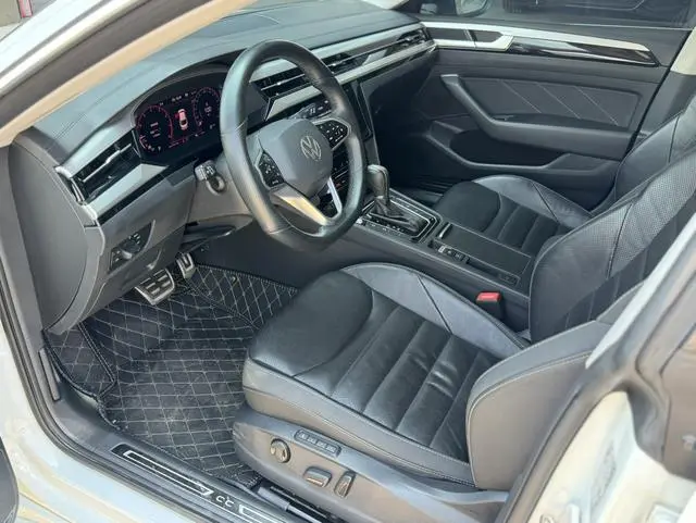 Volkswagen Volkswagen CC 380TSI eye-catching version