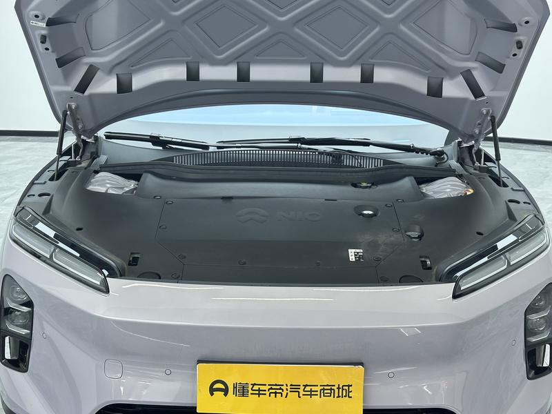 NIO NIO ET5 2025