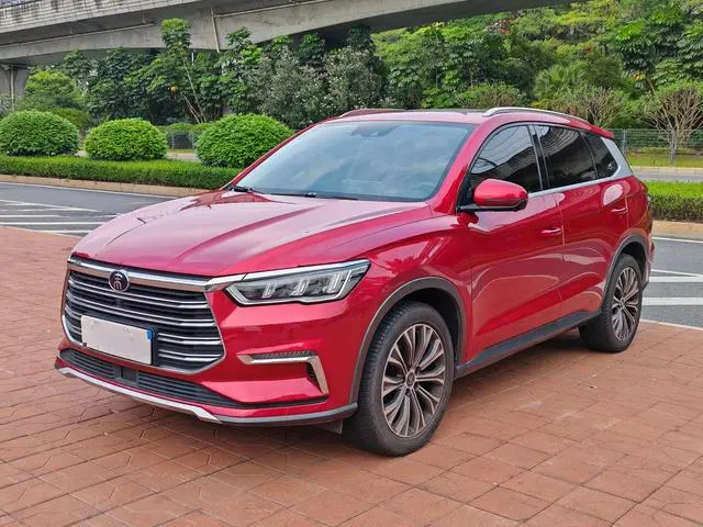 BYD Song Pro DM DM 1.5T four-wheel drive performance version flagship model