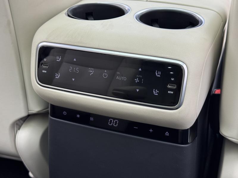 Li Auto Ideal L8 2024