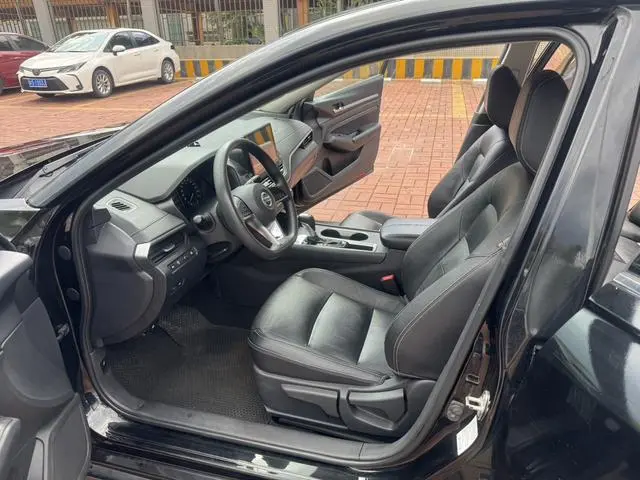 Nissan Teana 2.0L XE Fashion Edition
