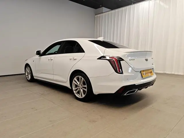 Cadillac Cadillac CT4 28T fashion type