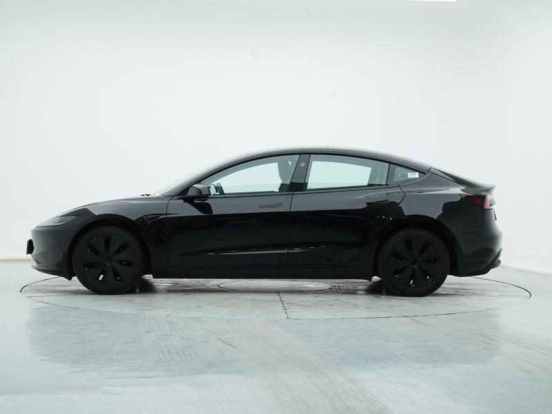 Tesla Model 3 2025