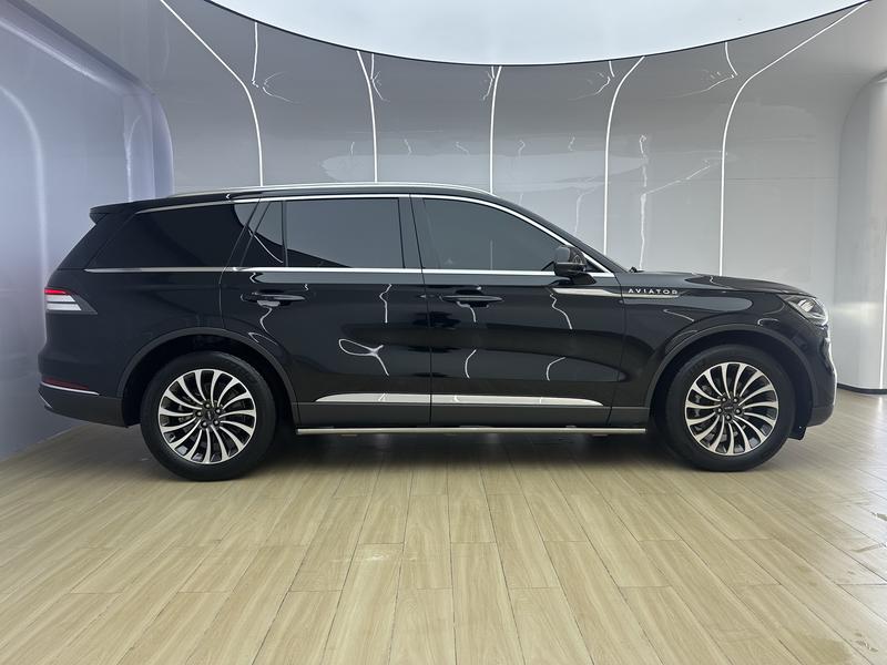 Lincoln aviator 2023