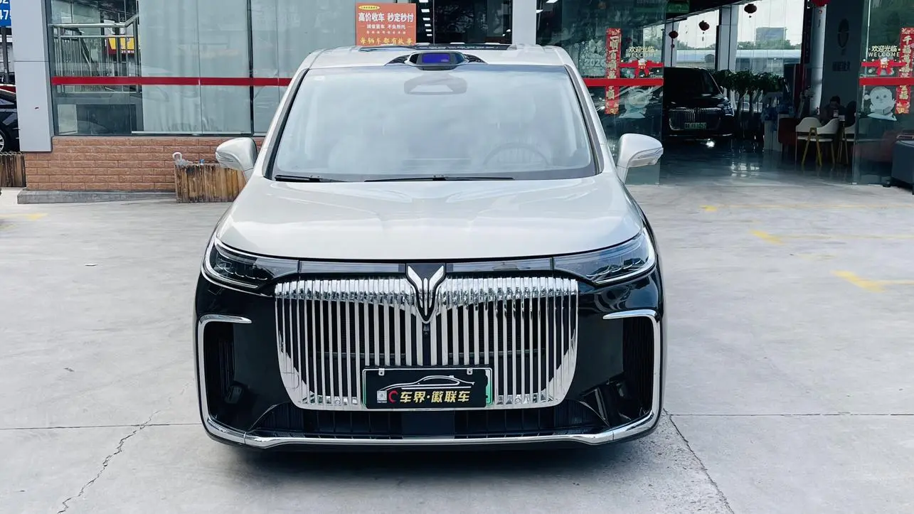 VOYAH Lantu Dreamer PHEV Four-wheel drive flagship dry version